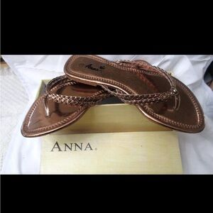 NWB Anna Bronze Sandals